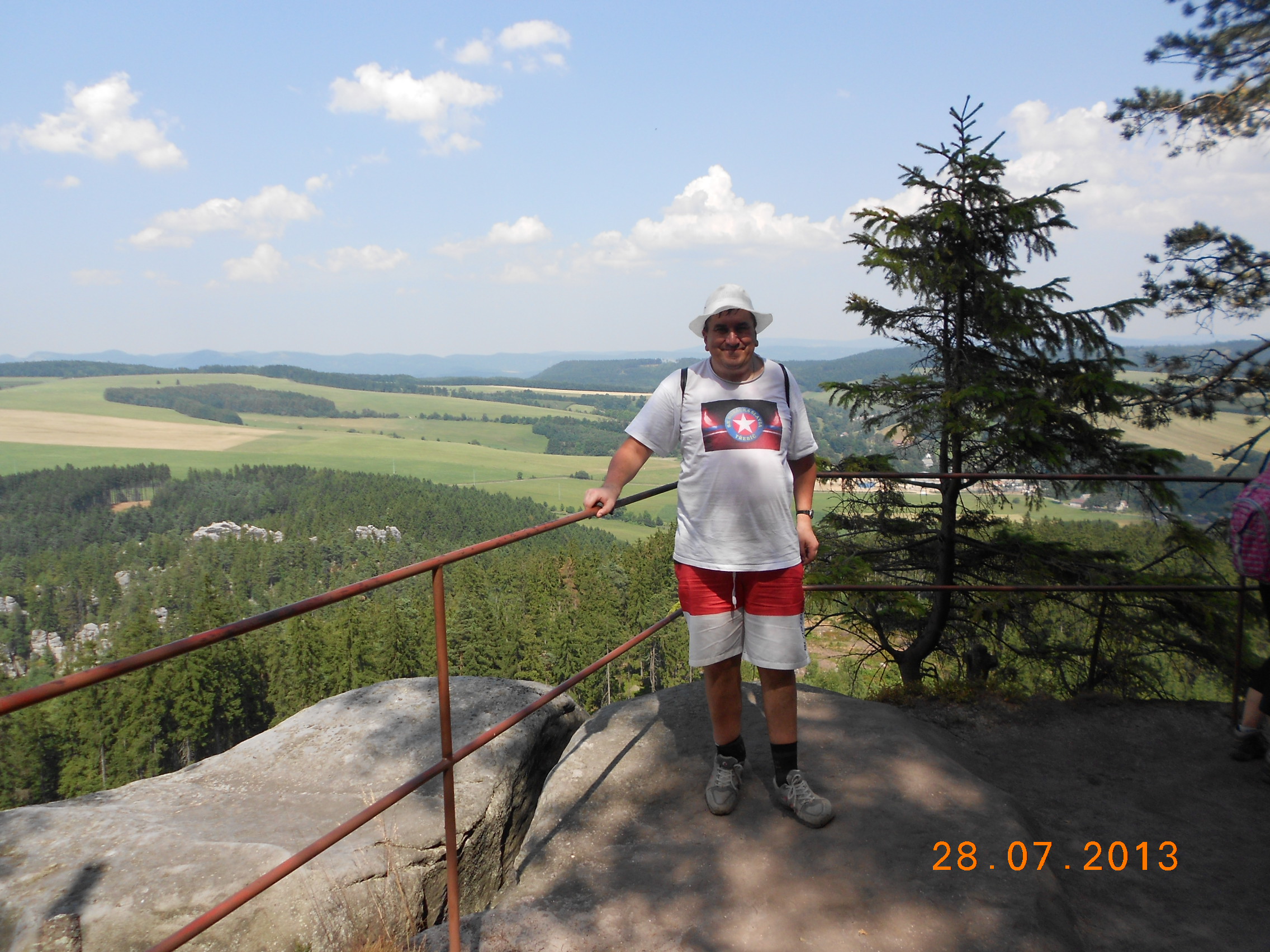 Ostaš 7/2013